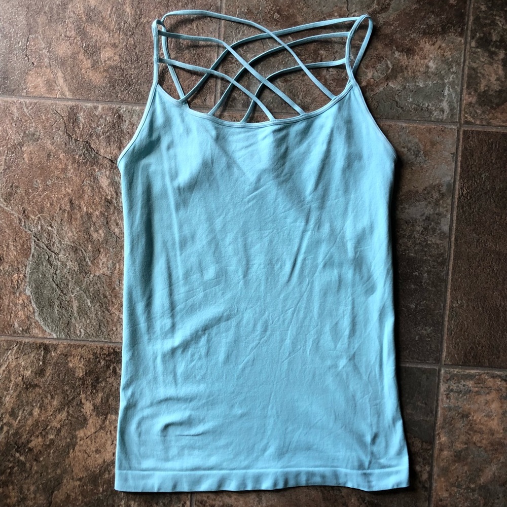 Criss-cross Tank